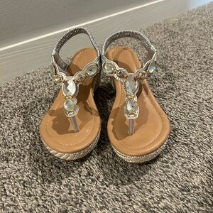 Silver wedge size 6